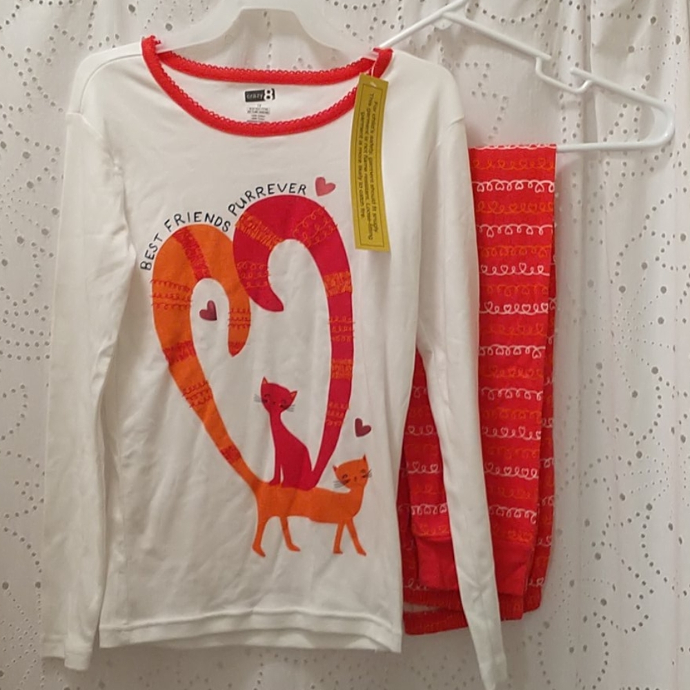 NOT CURRENTLY AVAILABLE Adorable Girls Kitty Pajamas NWT